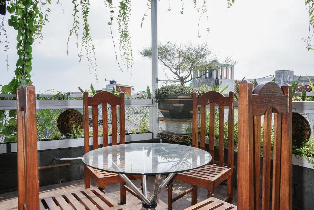 Super Oyo 444 Rafitha Homestay Baturetno Exterior foto