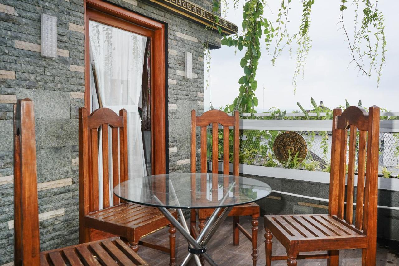 Super Oyo 444 Rafitha Homestay Baturetno Exterior foto